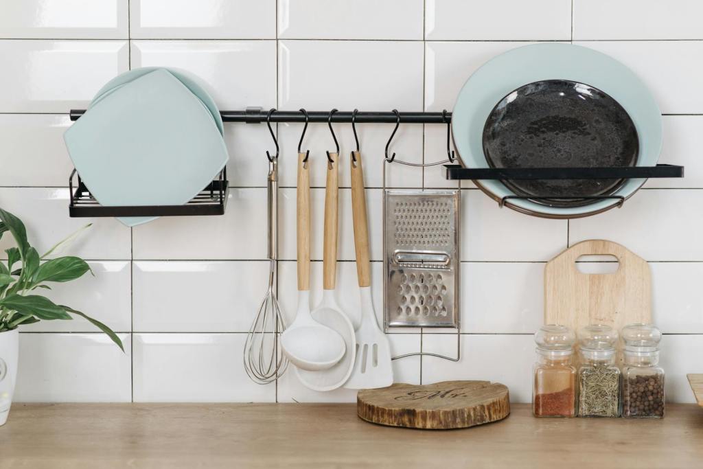 How to Store and Organize Kitchen Utensils